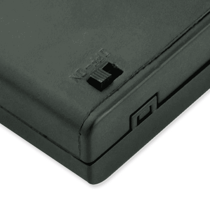 4 x 1.5V AA battery holder with cover and On/Off Switch