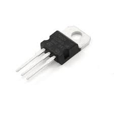 LM7805 IC - 5V Positive Voltage Regulator IC